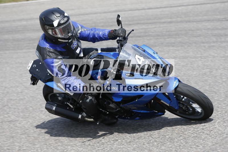 /27 12.06.2025 Ducati Schweiz Trackday Warmup  ADR/gruen-vert/4